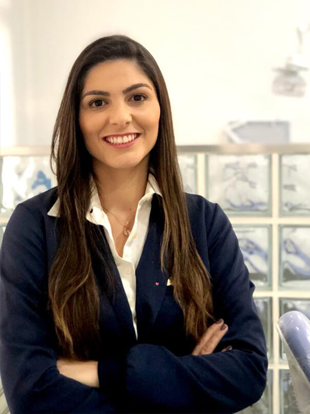 doutora emanuelle sorrindo